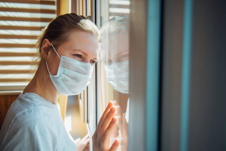 Ujarzmić strach – powrót do normalności z COVID-19